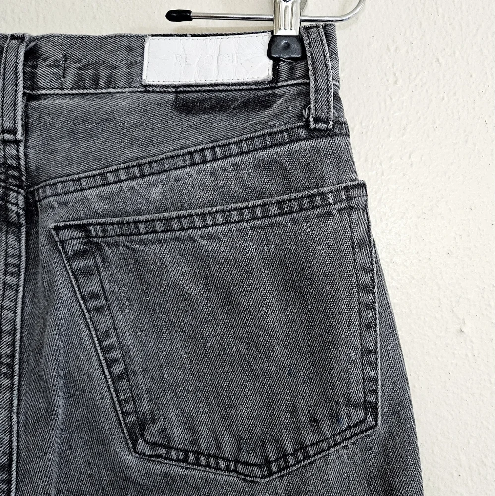 RE/DONE 90s High Rise Loose Jeans in Vintage Ash Grey - Picture 8 of 11
